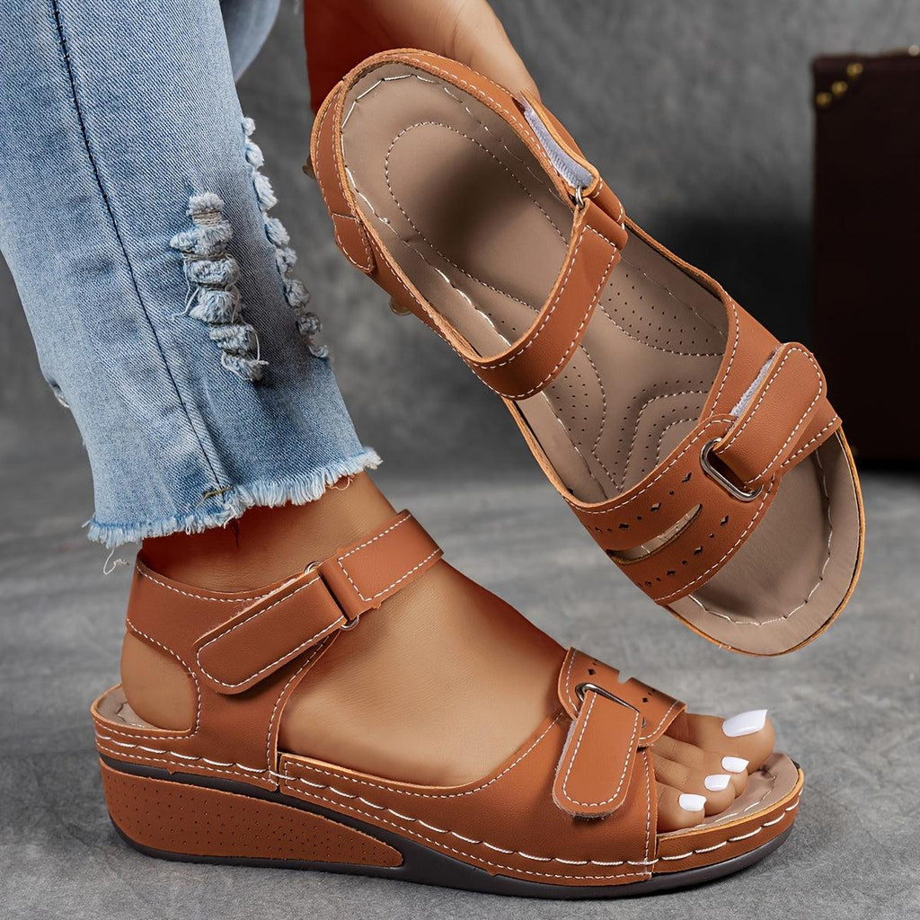 Adjustable Strap Women's Comfort Sandals - Durable Casual Footwear for Everyday Wear