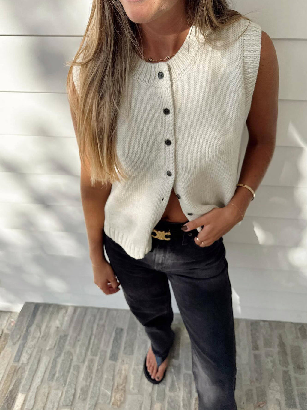 Button Up Knit Sweater Vest for Women - Casual Layering Piece in Soft Fabric - Perfect for Fall and Winter Outfits