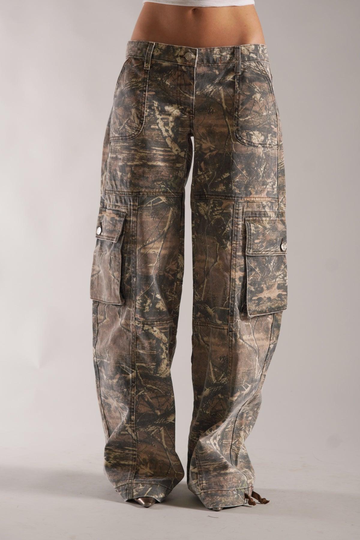 Camo Cargo Pants with Utility Pockets for Men | Durable Fabric | Outdoor and Casual Wear
