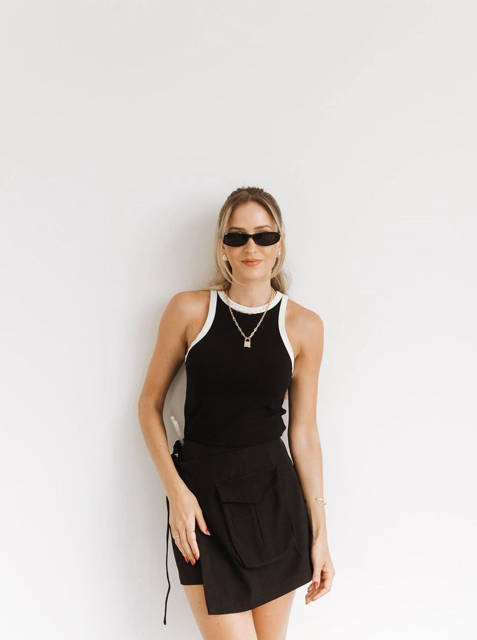 Contrast Trim Tank Top - Lightweight Cotton Blend - Casual Sleeveless Design for Everyday Wear