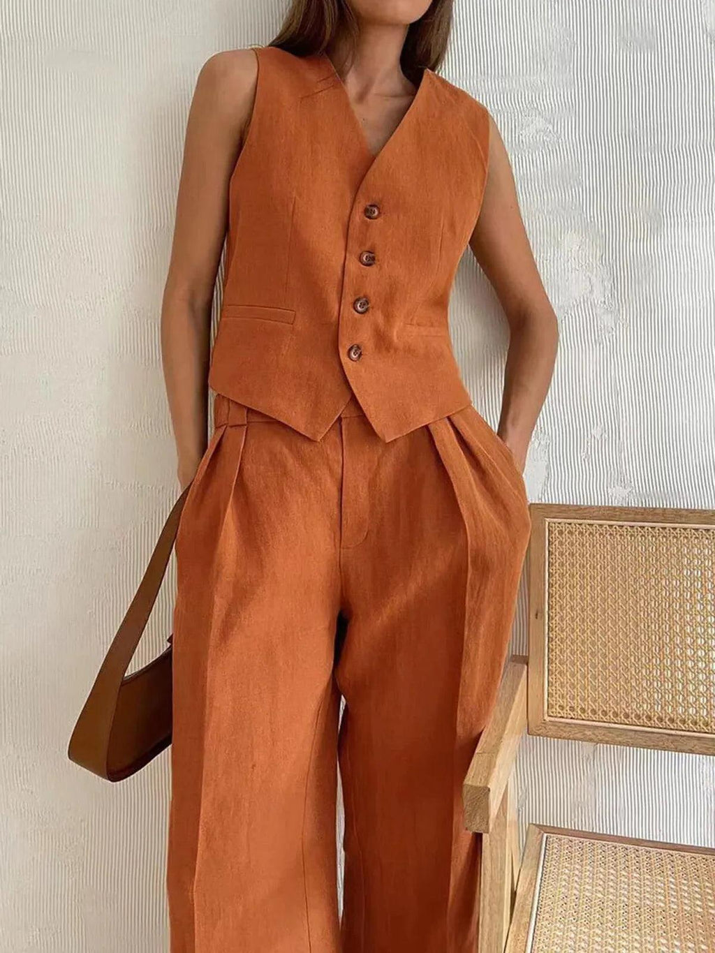 Cotton Linen Two-Piece Outfit for Women - Casual Summer Set with Top and Shorts