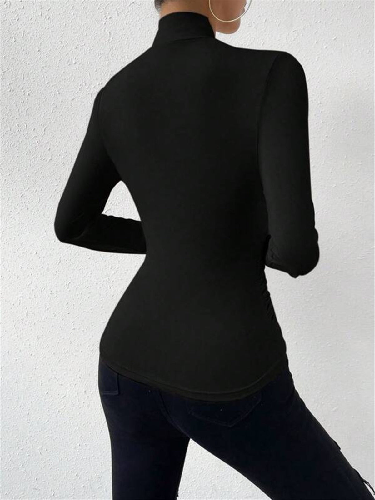 Crossover Long Sleeve Top in Soft Fabric - Stylish Draped Design for Casual Wear and Everyday Comfort