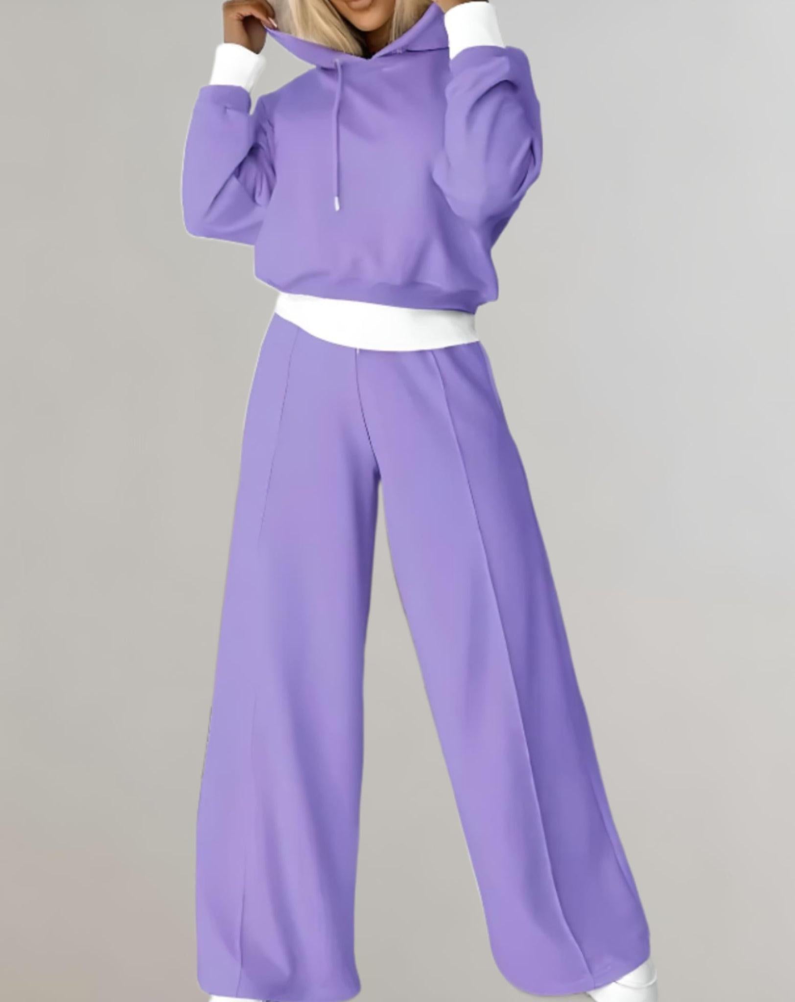 Hoodie Tracksuit Set for Women - Comfortable Wide-Leg Trousers - Casual Athleisure Outfit for Everyday Wear