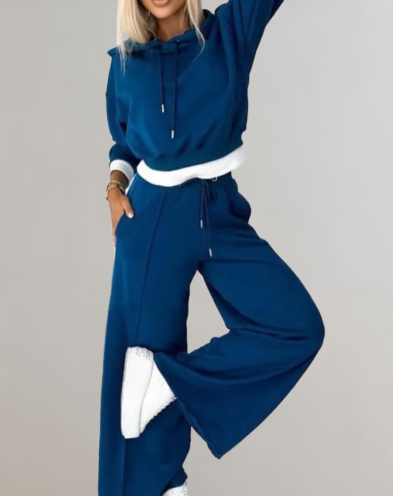 Hoodie Tracksuit Set for Women - Comfortable Wide-Leg Trousers - Casual Athleisure Outfit for Everyday Wear