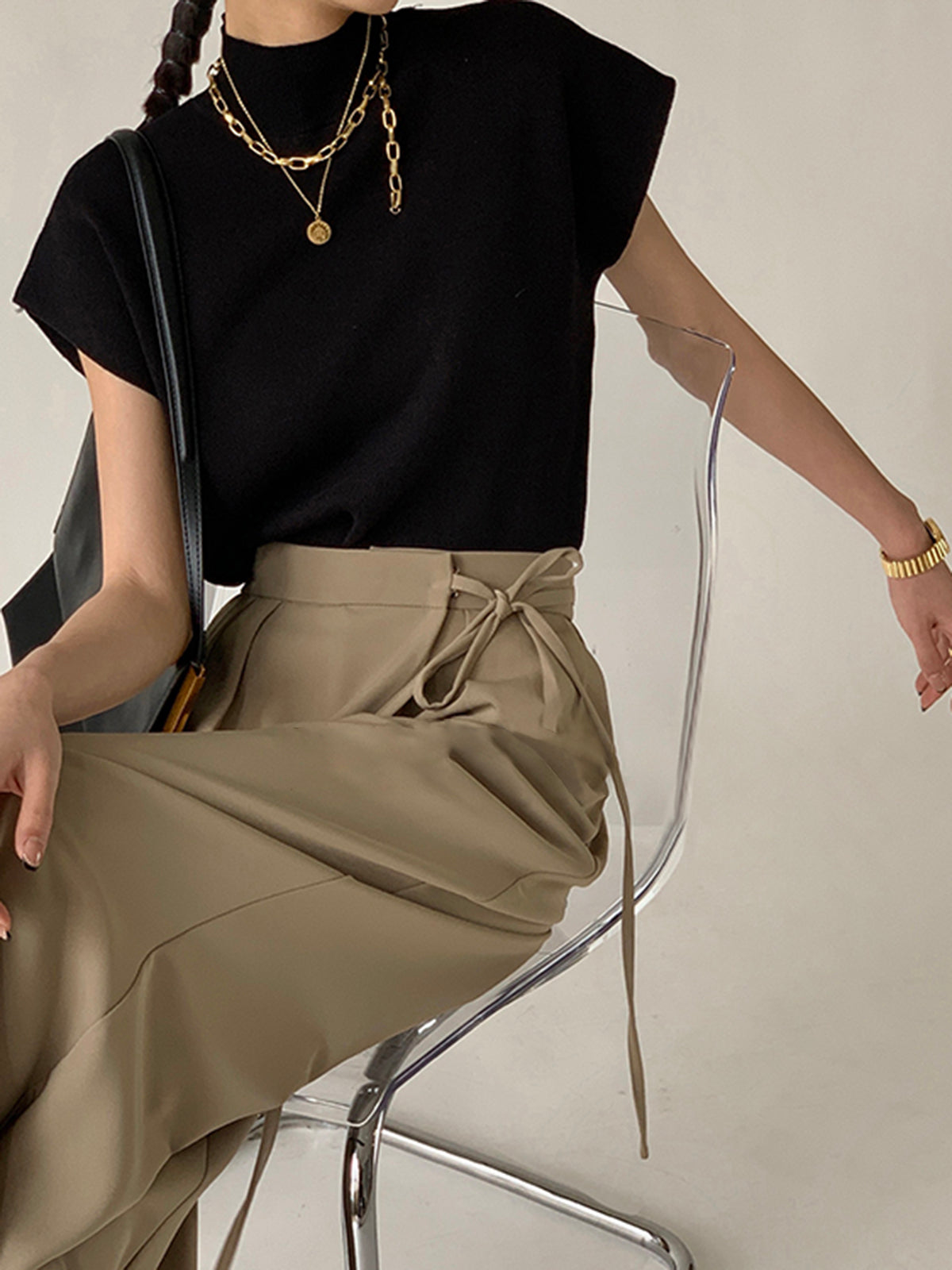 Knit Pullover Vest for Women - Sleeveless Design, Lightweight Fabric, Casual Layering Top for Everyday Wear