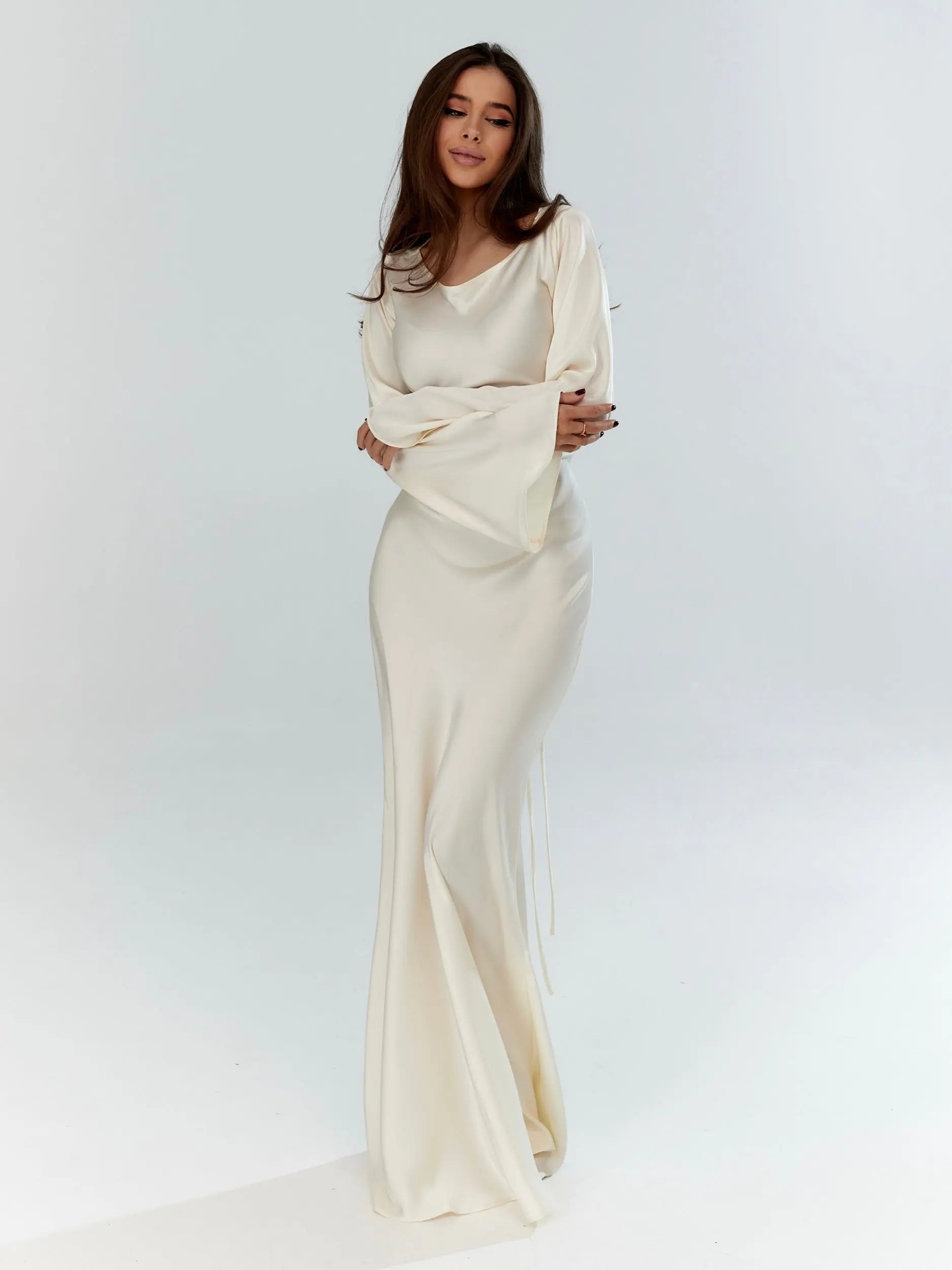 Long Sleeve Maxi Dress for Wedding Guests - Elegant Chiffon Evening Gown in Various Colors