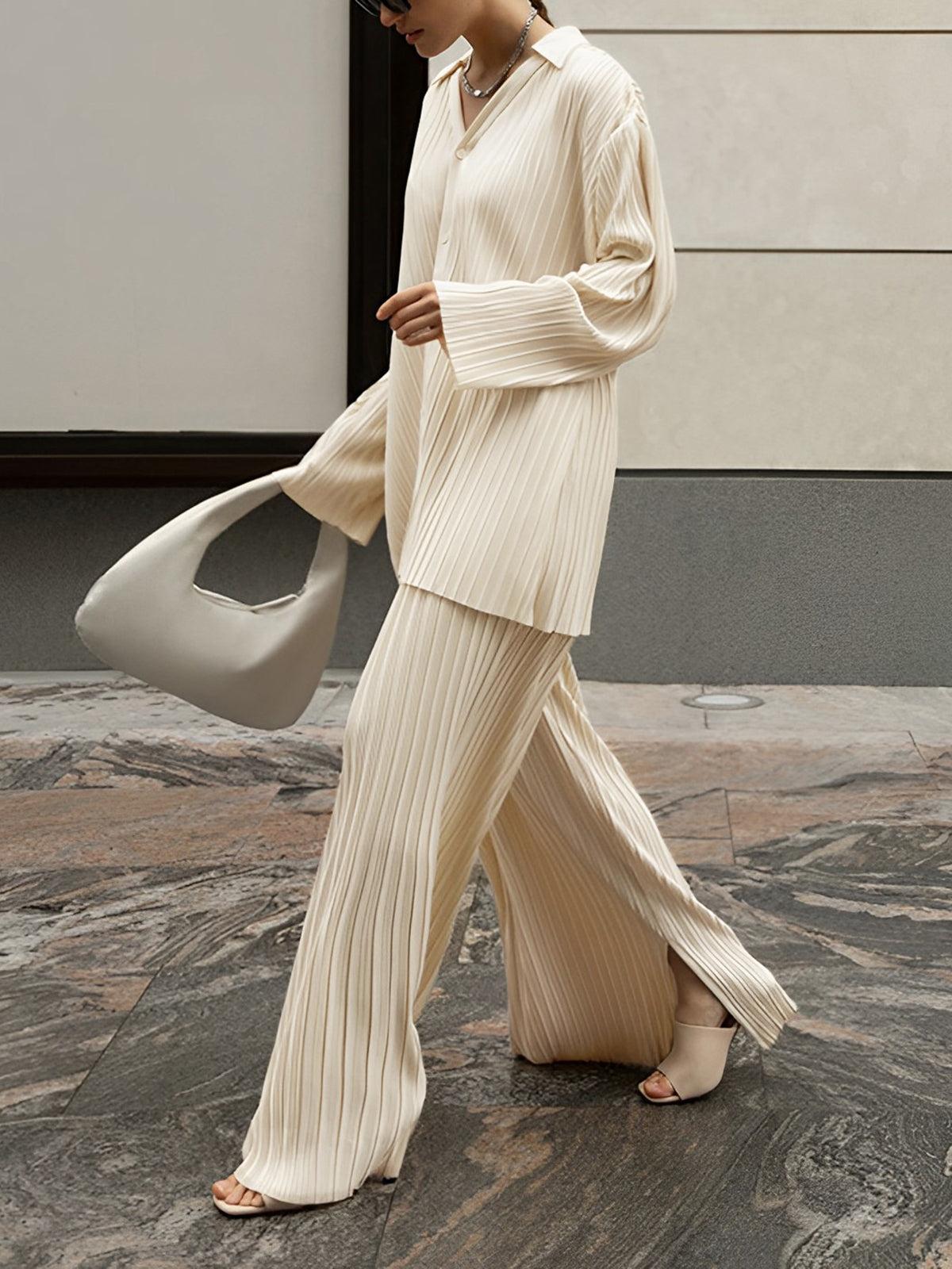 Oversized Pleated Lounge Set in Soft Fabric - Comfortable Two-Piece Outfit for Relaxation and Casual Wear