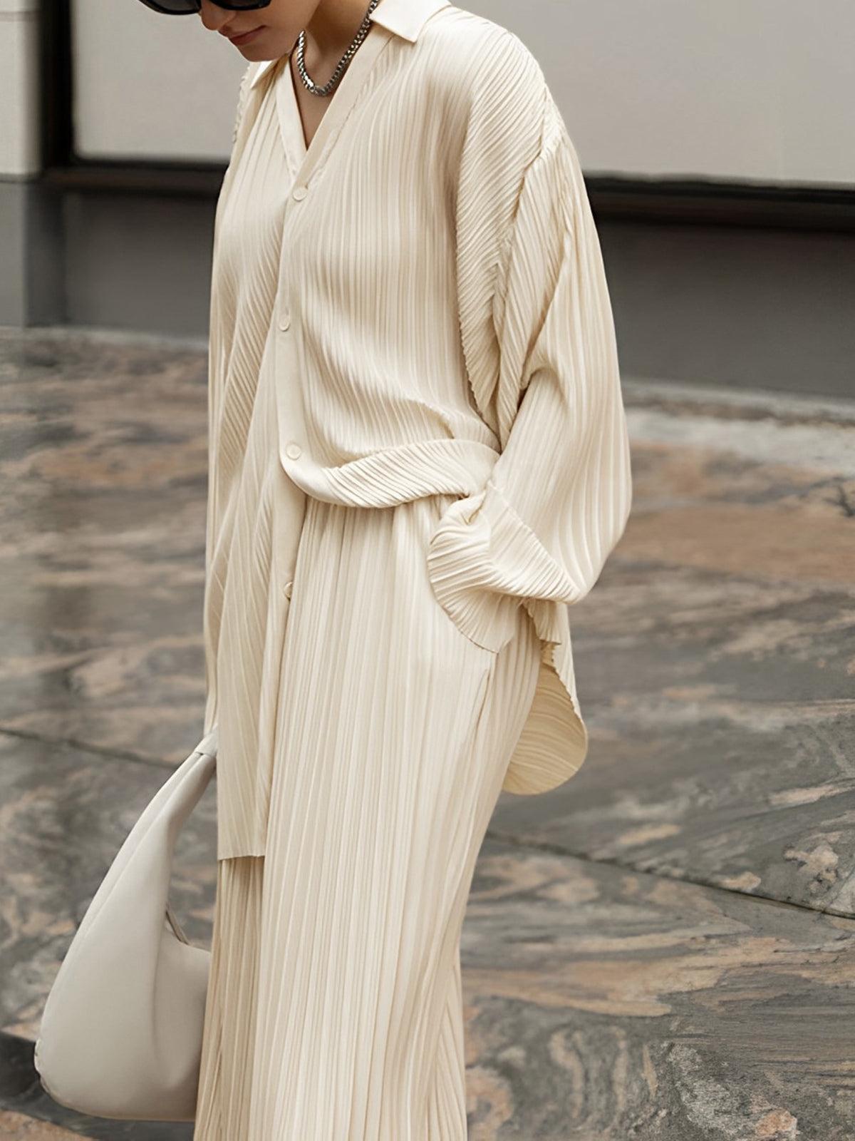 Oversized Pleated Lounge Set in Soft Fabric - Comfortable Two-Piece Outfit for Relaxation and Casual Wear