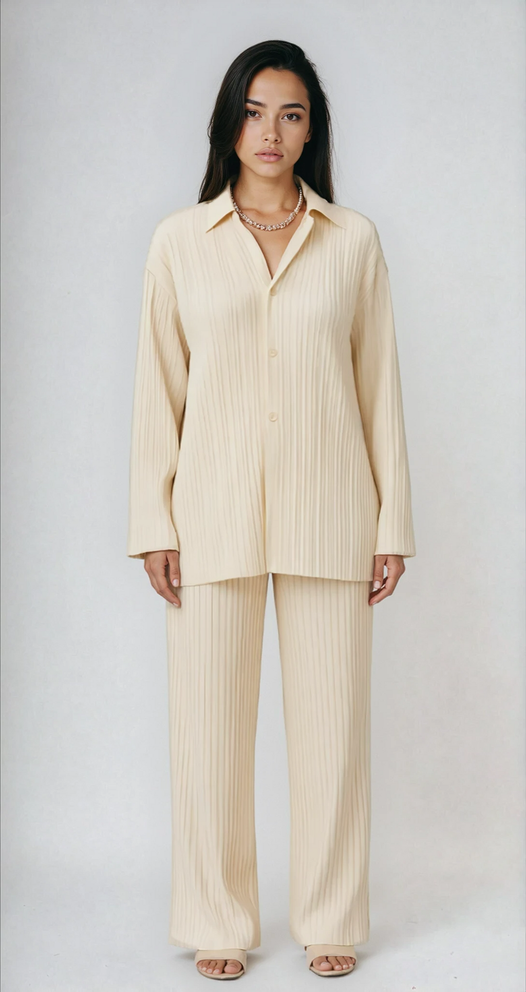 Oversized Pleated Lounge Set in Soft Fabric - Comfortable Two-Piece Outfit for Relaxation and Casual Wear