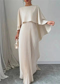 Pleated Maxi Dress with Batwing Sleeves for Wedding Guests - Elegant Evening Wear in Lightweight Fabric