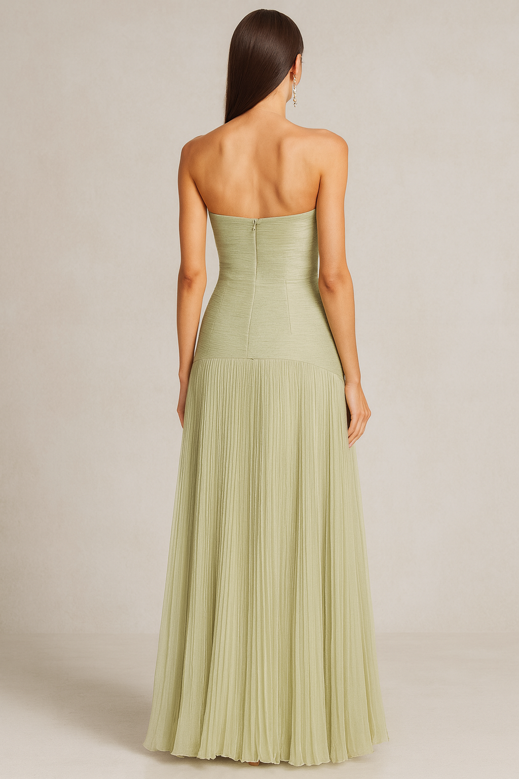 Strapless Pleated Maxi Dress for Wedding Guests - Elegant Evening Gown in Lightweight Fabric