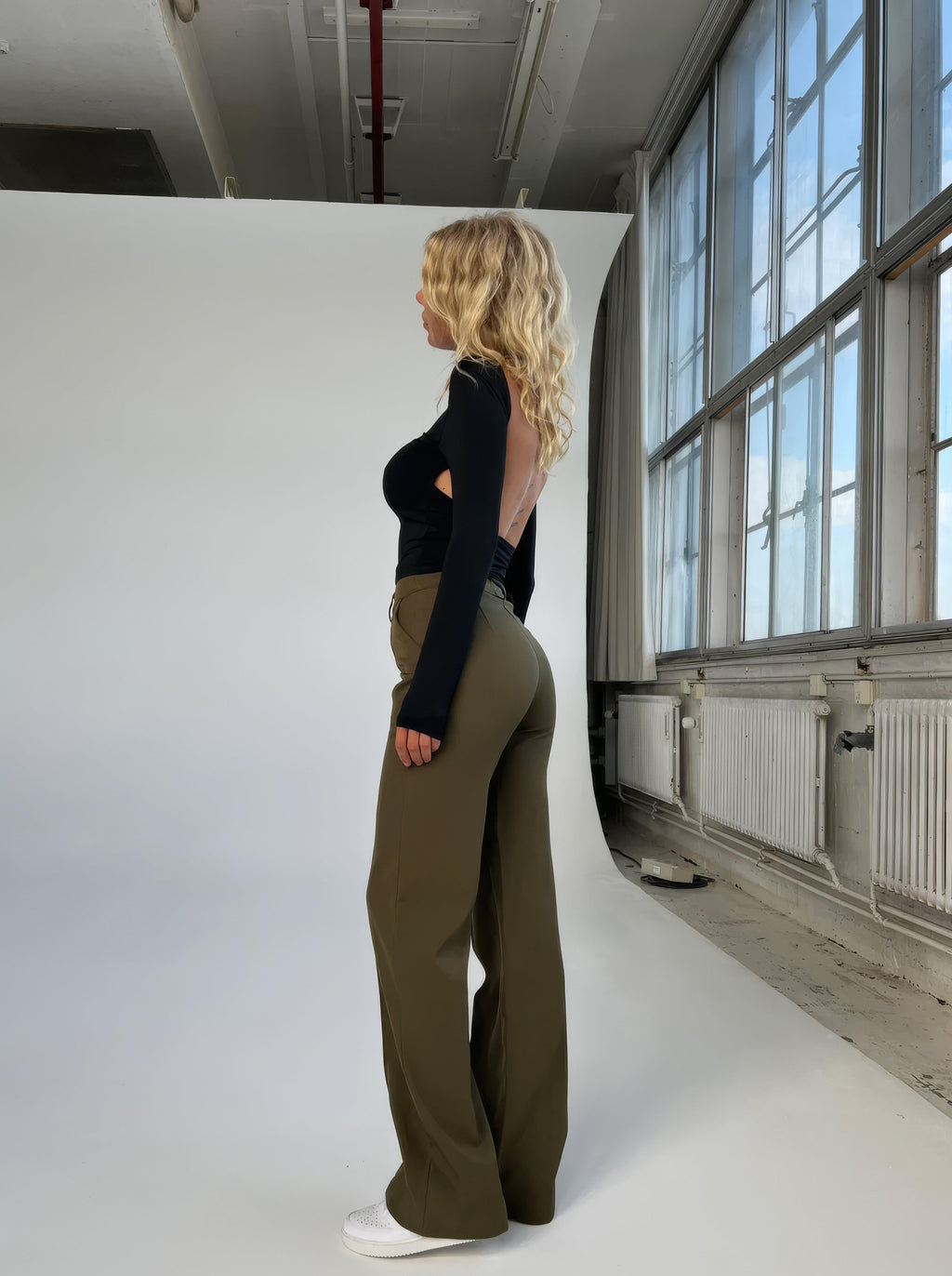 Wide-Leg High-Waisted Trousers for Women - Casual Cotton Pants for Everyday Wear