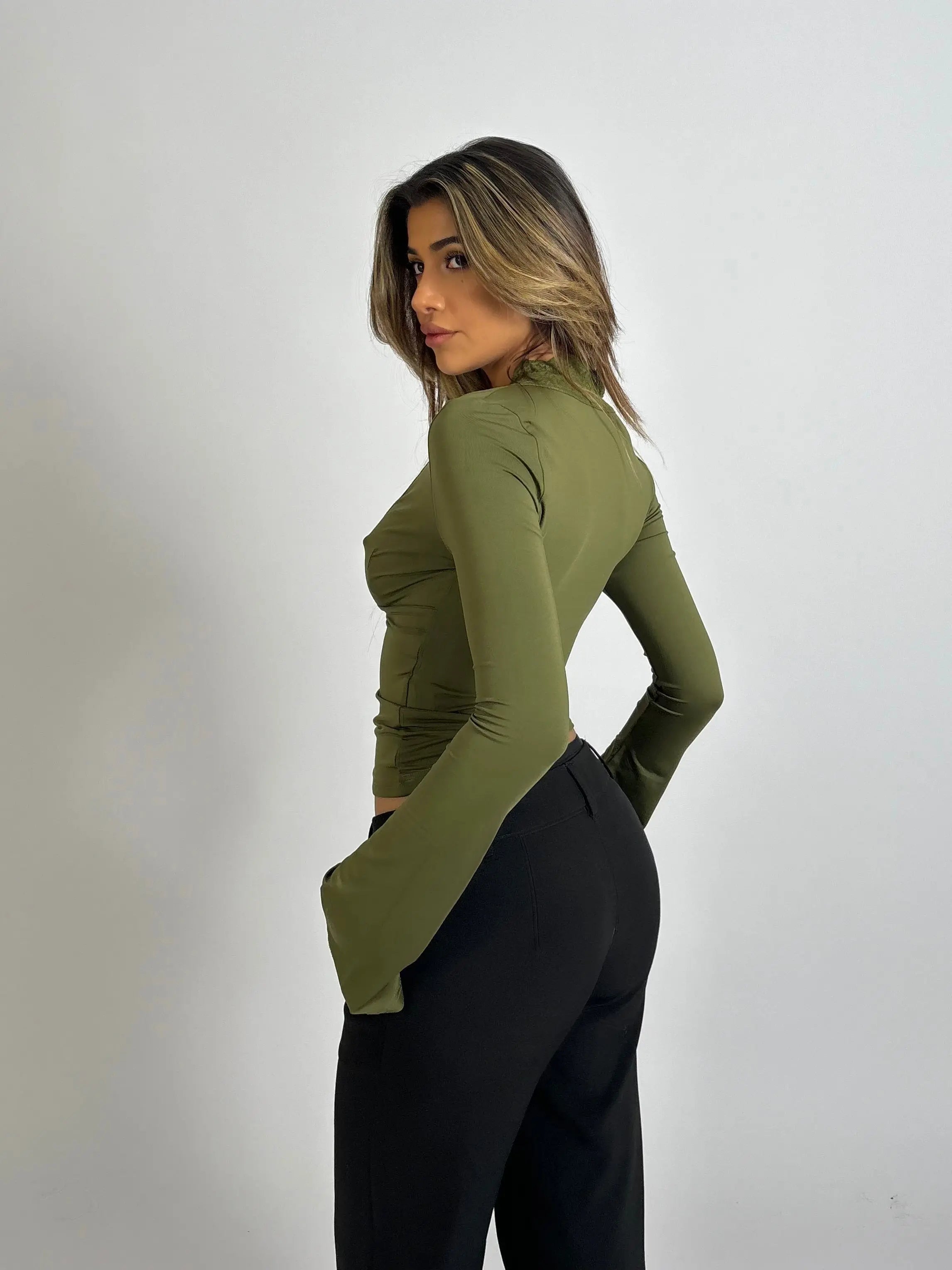 Women's Long-Sleeved Lace Top - Elegant Feminine Design for Casual or Dressy Occasions